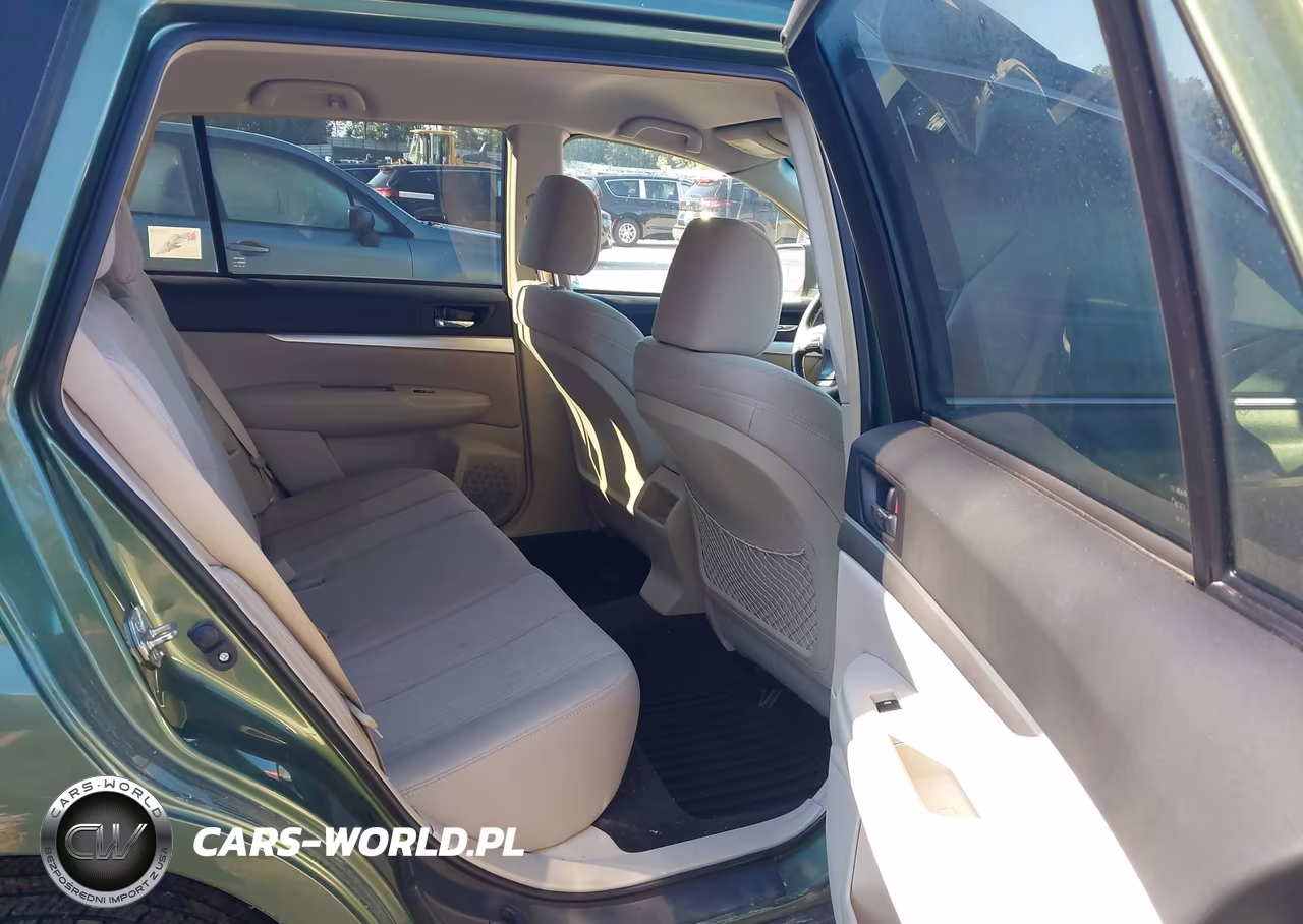 2013 Subaru Outback 2.5I Premium VIN:4S4BRCCC0D3260923 - 8