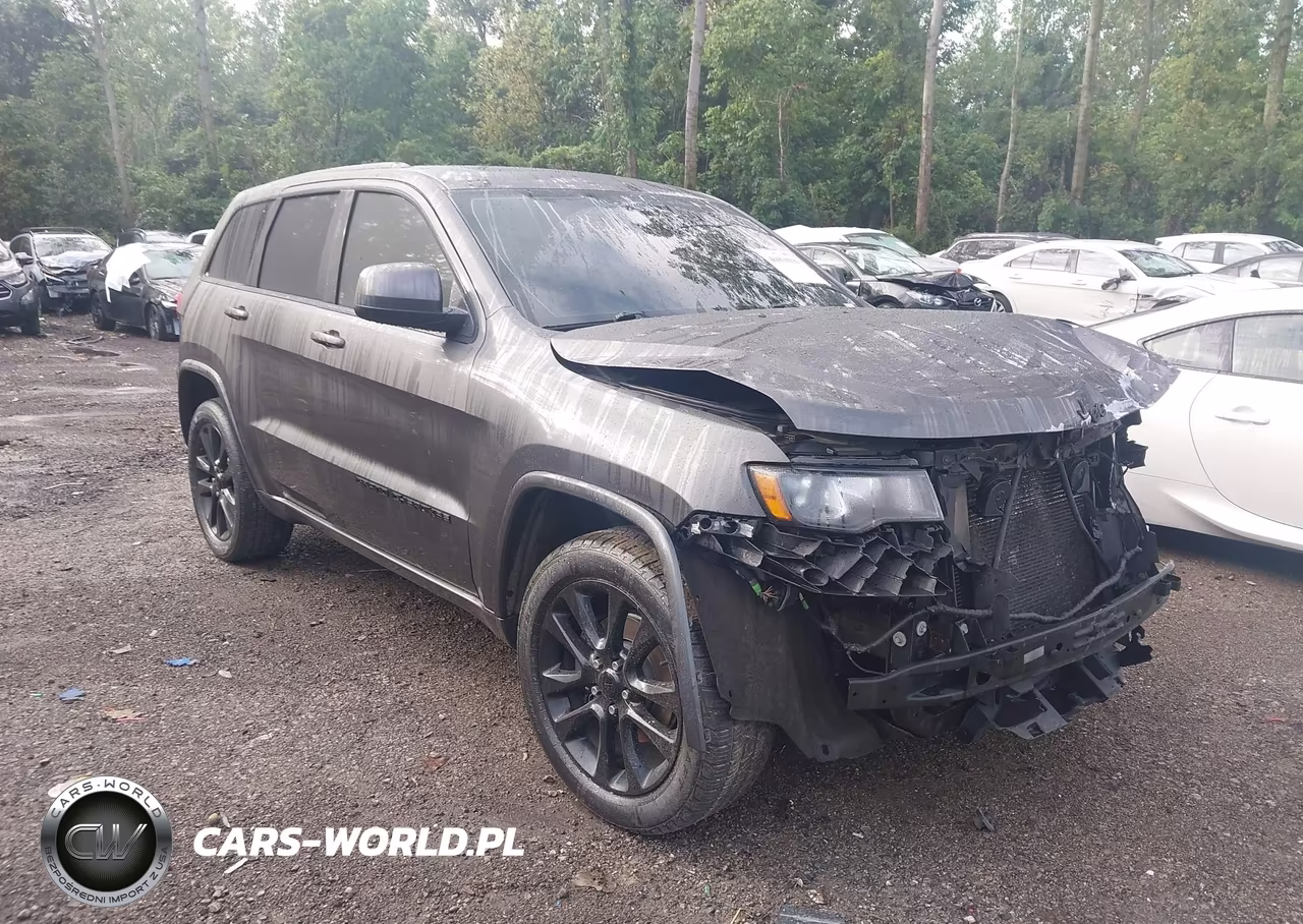 2017 Jeep Grand Cherokee Altitude 4X4 – zdjęcie 1 z 17