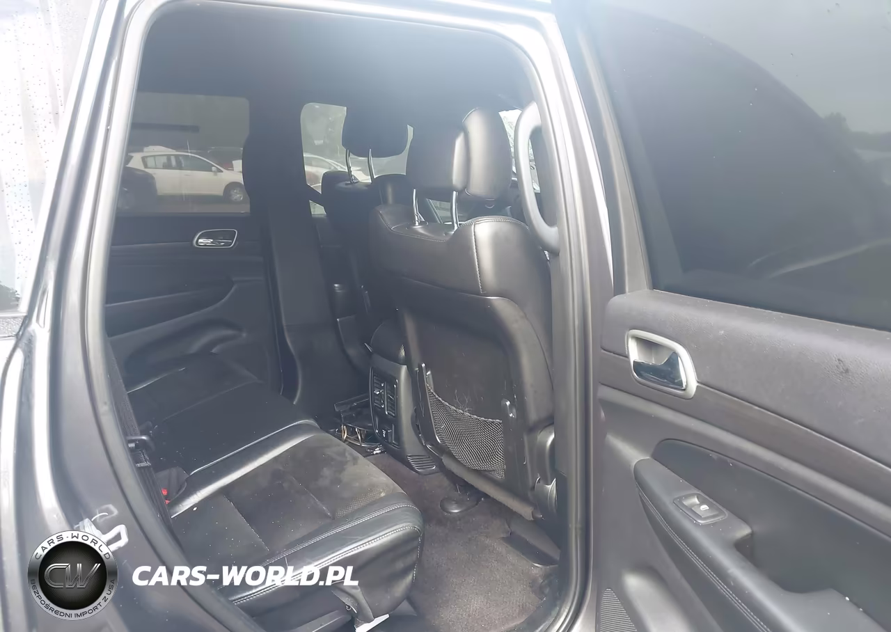 2017 Jeep Grand Cherokee Altitude 4X4 VIN:1C4RJFAG6HC704880 - 8