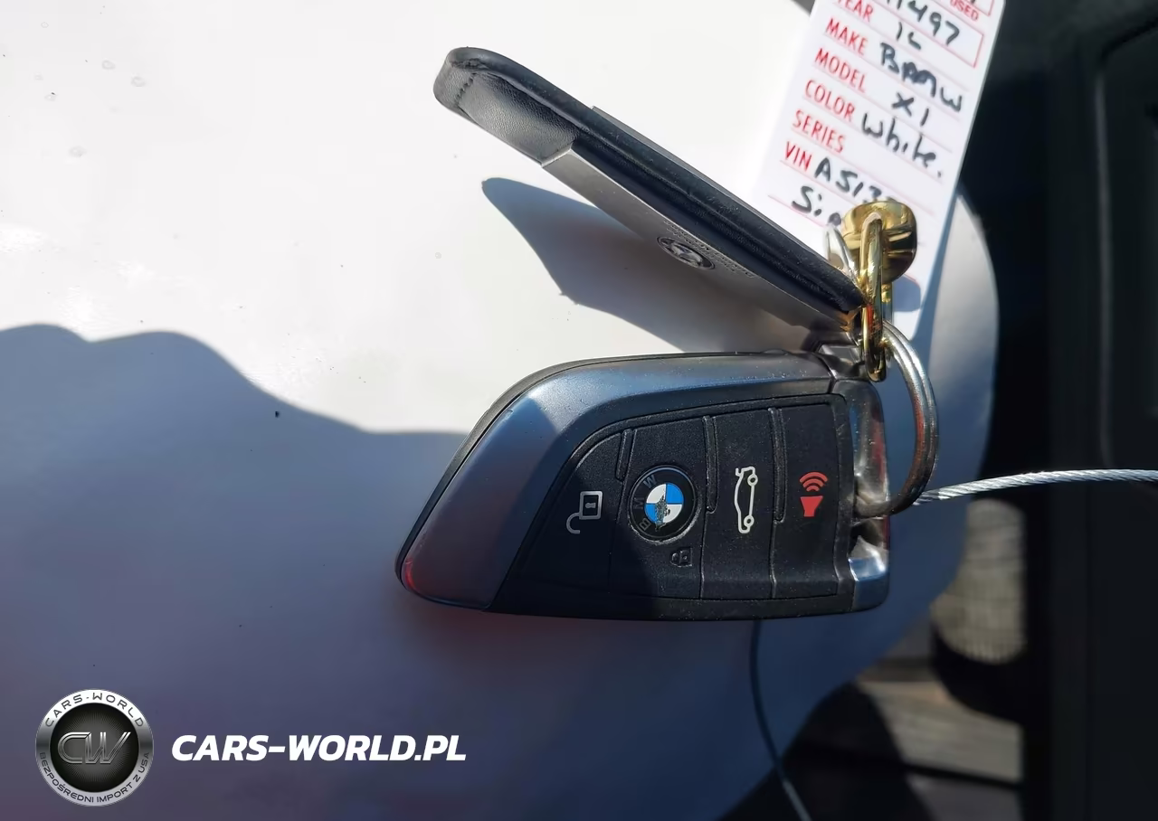 2016 BMW X1 xDrive28I VIN:WBXHT3Z31G4A51377 - 11