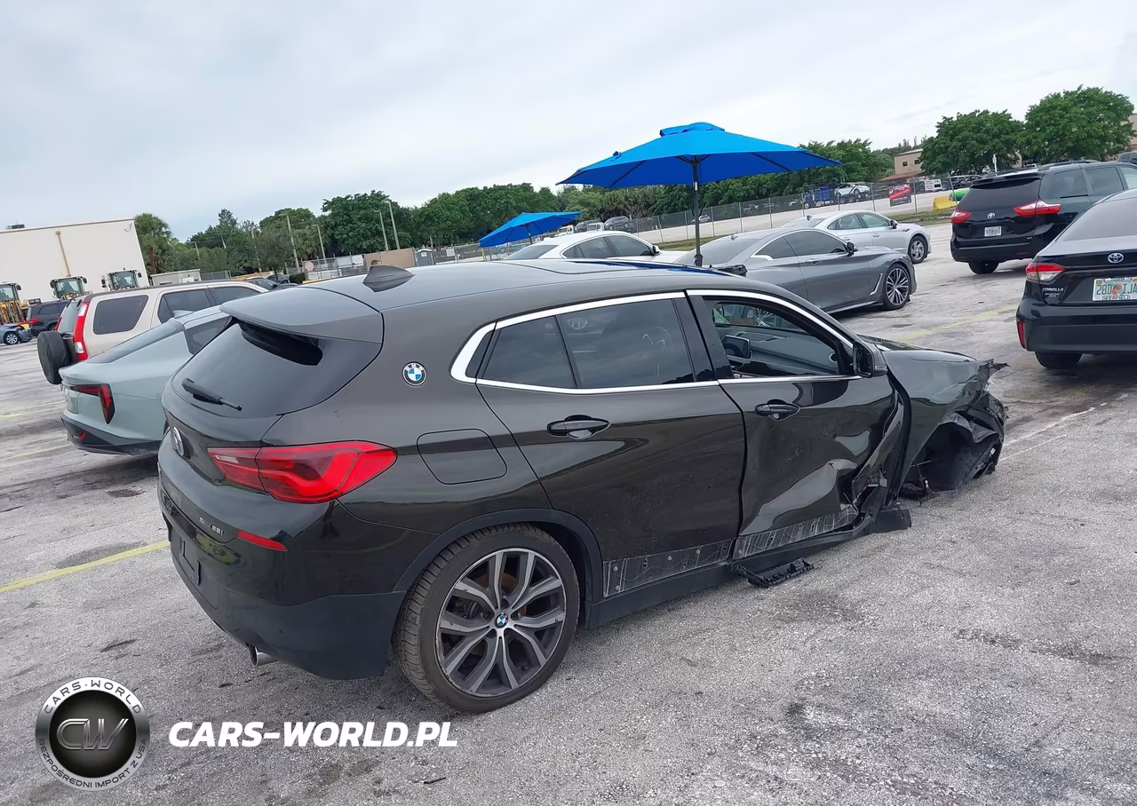 2018 BMW X2 xDrive28I VIN:WBXYJ5C30JEF71355 - 4