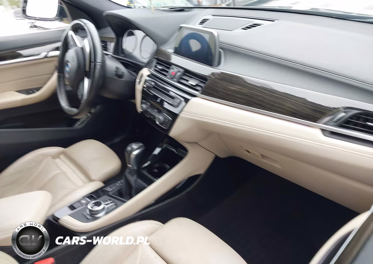 2018 BMW X2 xDrive28I VIN:WBXYJ5C30JEF71355 - 5
