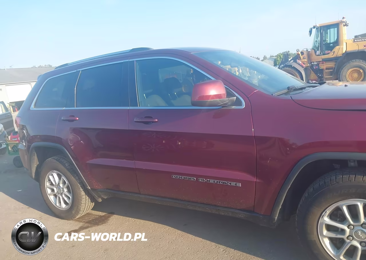 2019 Jeep Grand Cherokee Laredo E 4X4 VIN:1C4RJFAG7KC838885 - 13