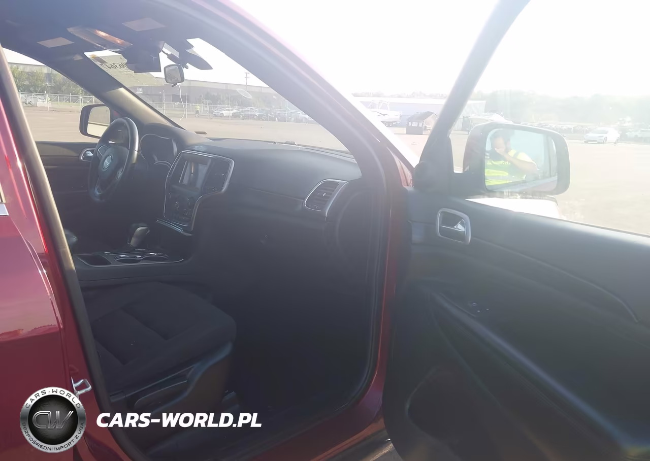 2019 Jeep Grand Cherokee Laredo E 4X4 VIN:1C4RJFAG7KC838885 - 5