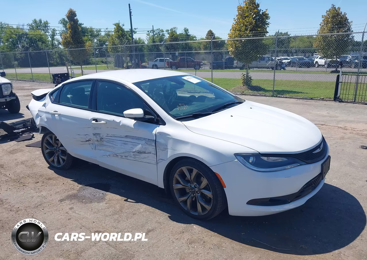 2015 Chrysler 200 S VIN:1C3CCCBBXFN556482 - 1