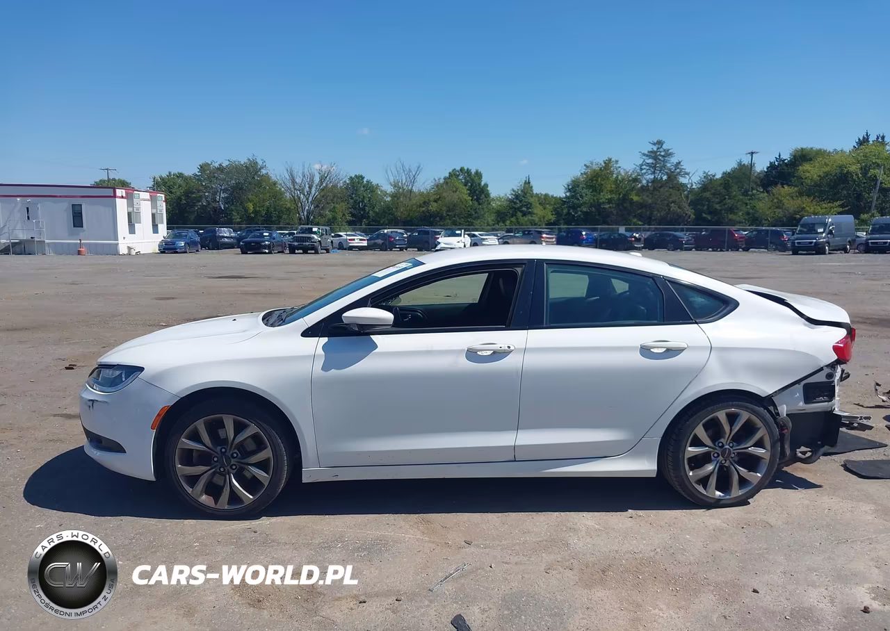 2015 Chrysler 200 S VIN:1C3CCCBBXFN556482 - 15