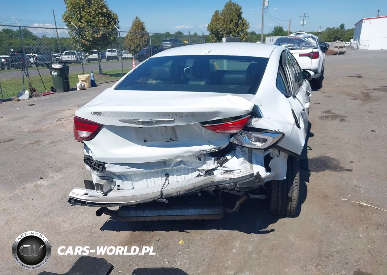 2015 Chrysler 200 S VIN:1C3CCCBBXFN556482 - 6