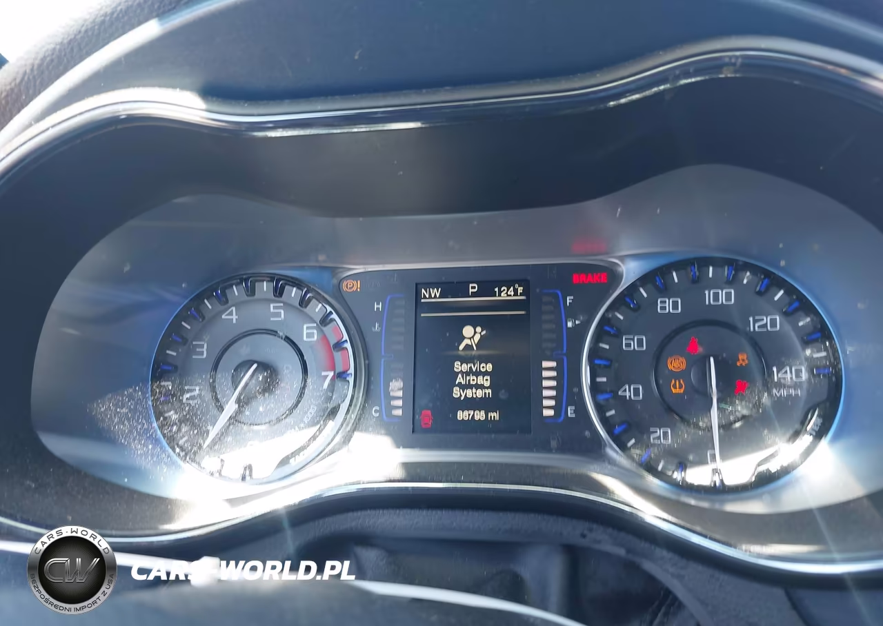 2015 Chrysler 200 S VIN:1C3CCCBBXFN556482 - 7