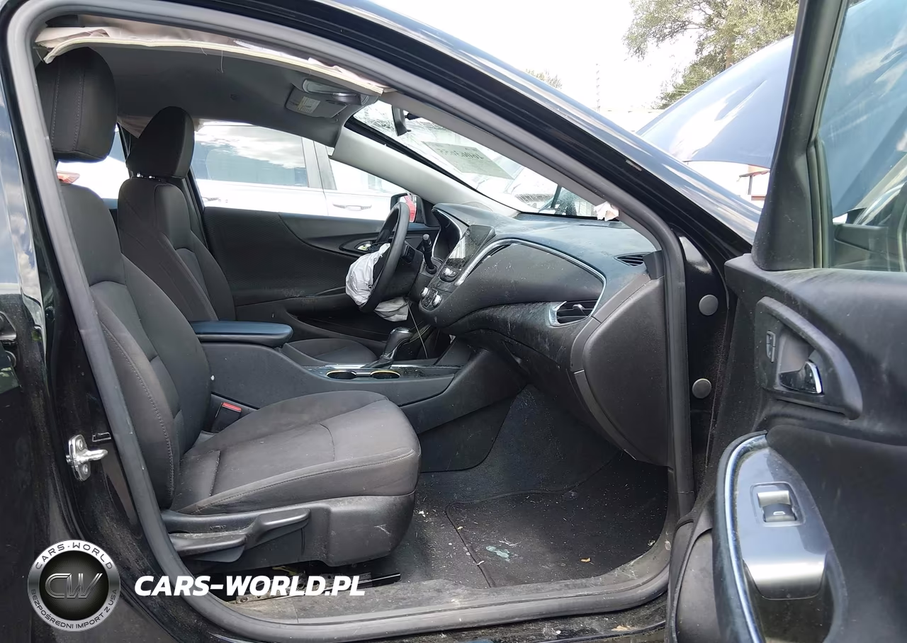 2019 Chevrolet Malibu Lt VIN:1G1ZD5ST0KF163580 - 5