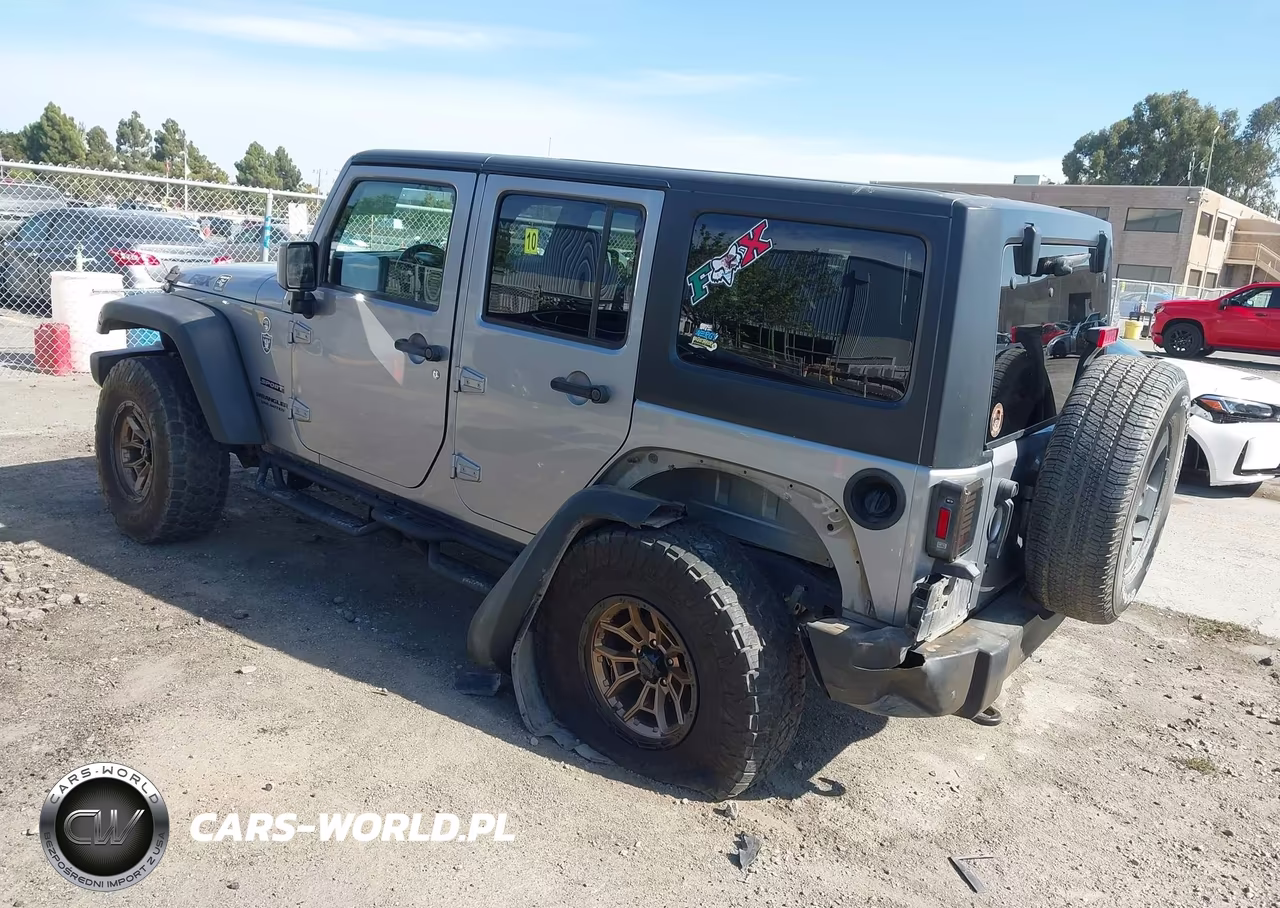 2017 Jeep Wrangler Unlimited Sport 4X4 VIN:1C4BJWDG8HL557183 - 3