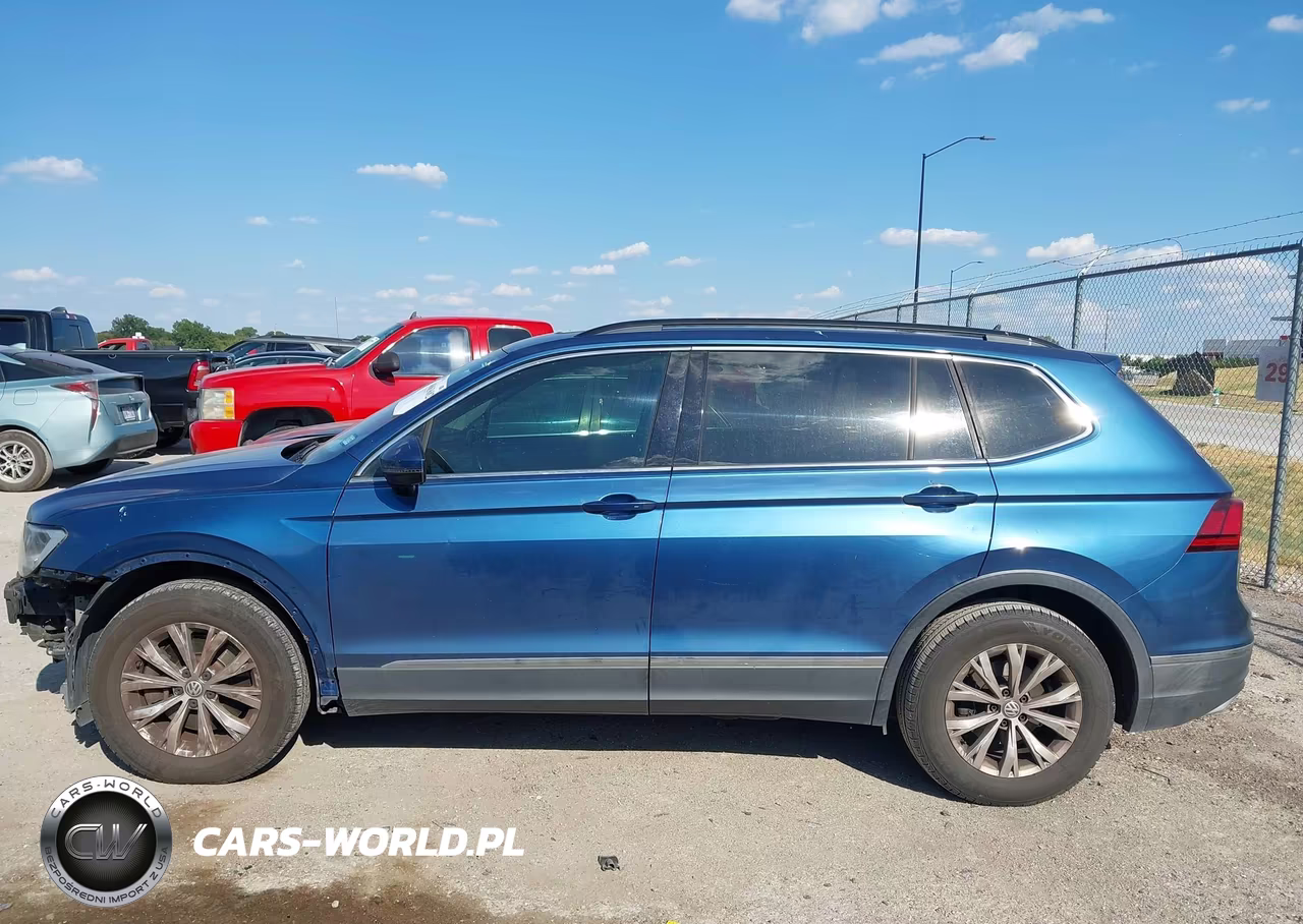 2018 Volkswagen Tiguan VIN:3VV3B7AX9JM065375 - 14