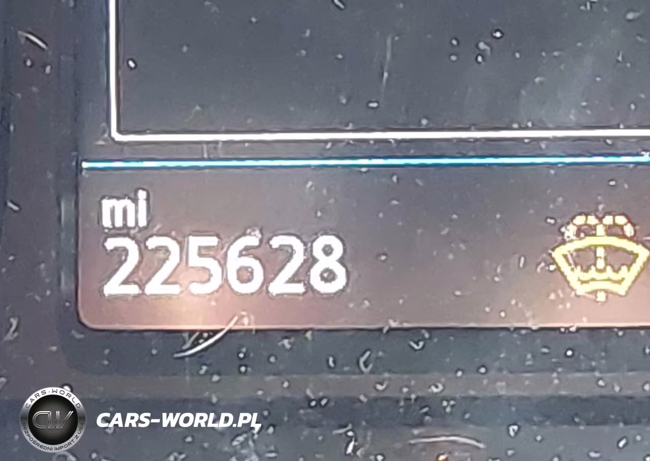 2018 Volkswagen Tiguan VIN:3VV3B7AX9JM065375 - 15