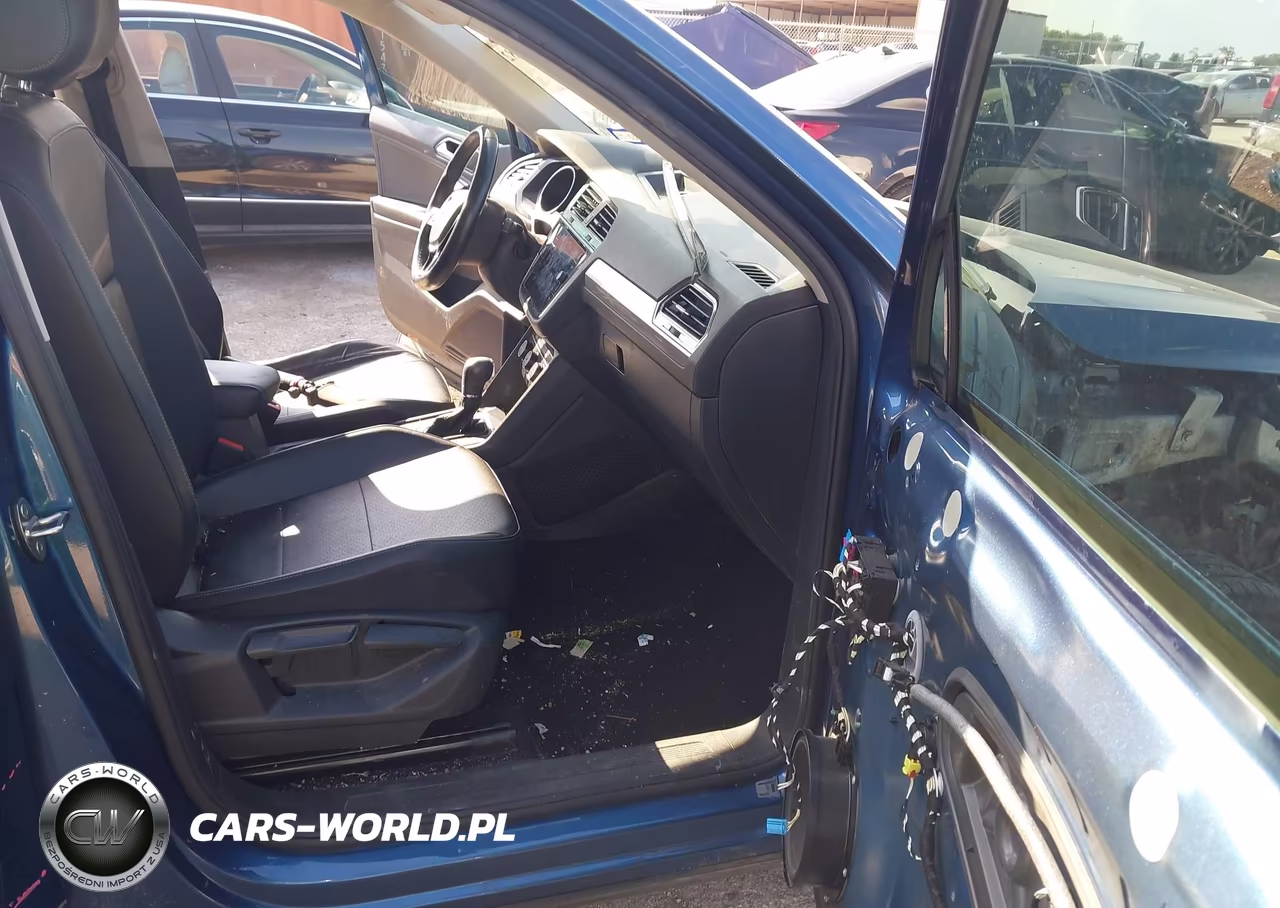 2018 Volkswagen Tiguan VIN:3VV3B7AX9JM065375 - 5