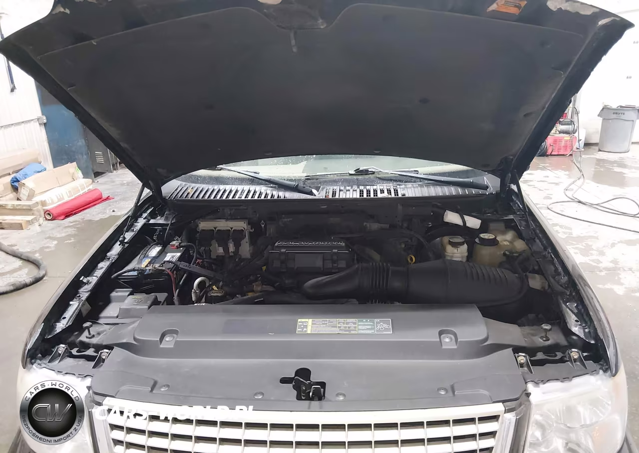 2005 Ford Expedition Eddie Bauer-King Ranch VIN:1FMPU18515LA77809 - 10