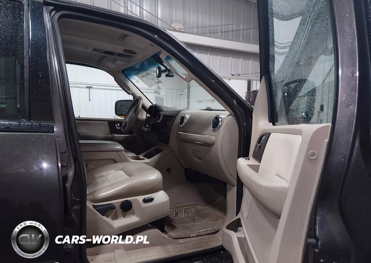 2005 Ford Expedition Eddie Bauer-King Ranch VIN:1FMPU18515LA77809 - 5