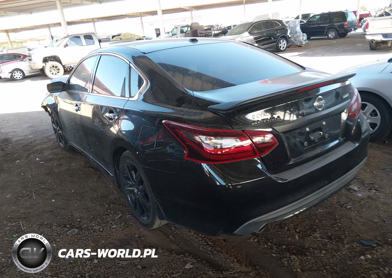 2018 Nissan Altima 2.5 Sr VIN:1N4AL3APXJC286163 - 3