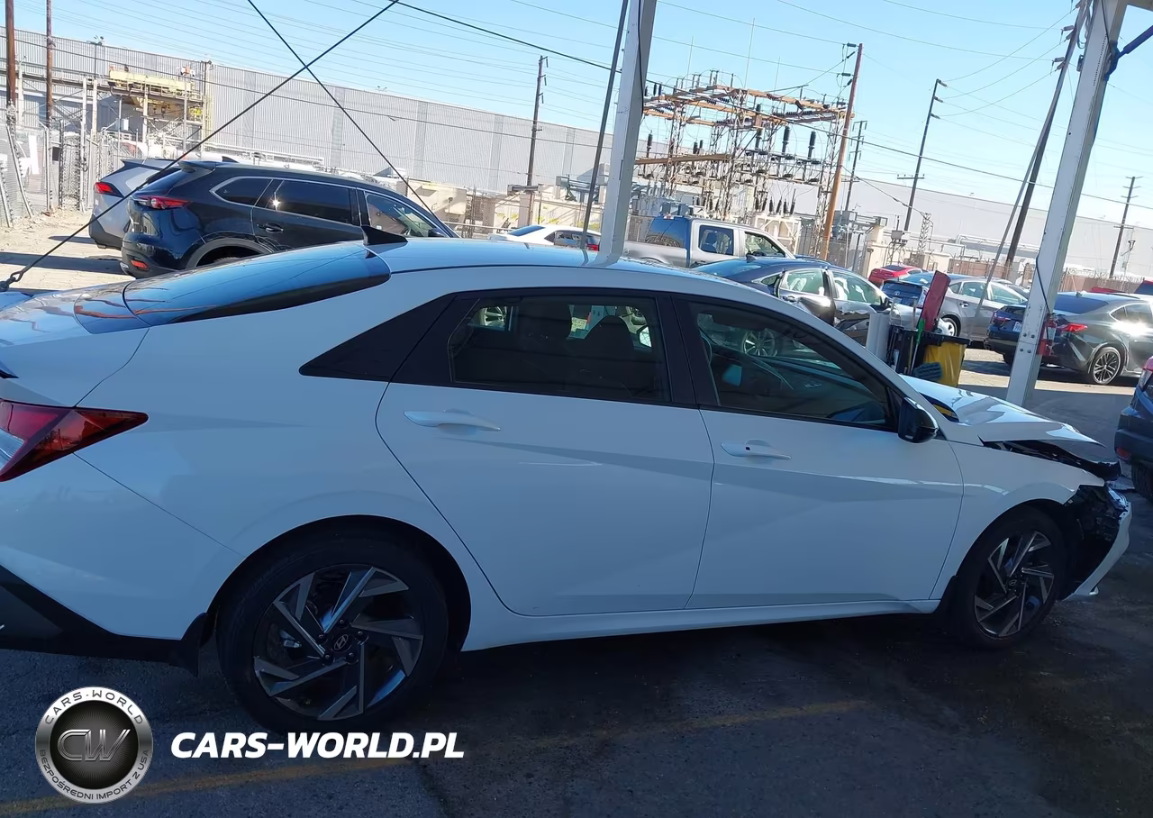 2025 Hyundai Elantra Sel Sport VIN:KMHLM4DG9SU012901 - 13