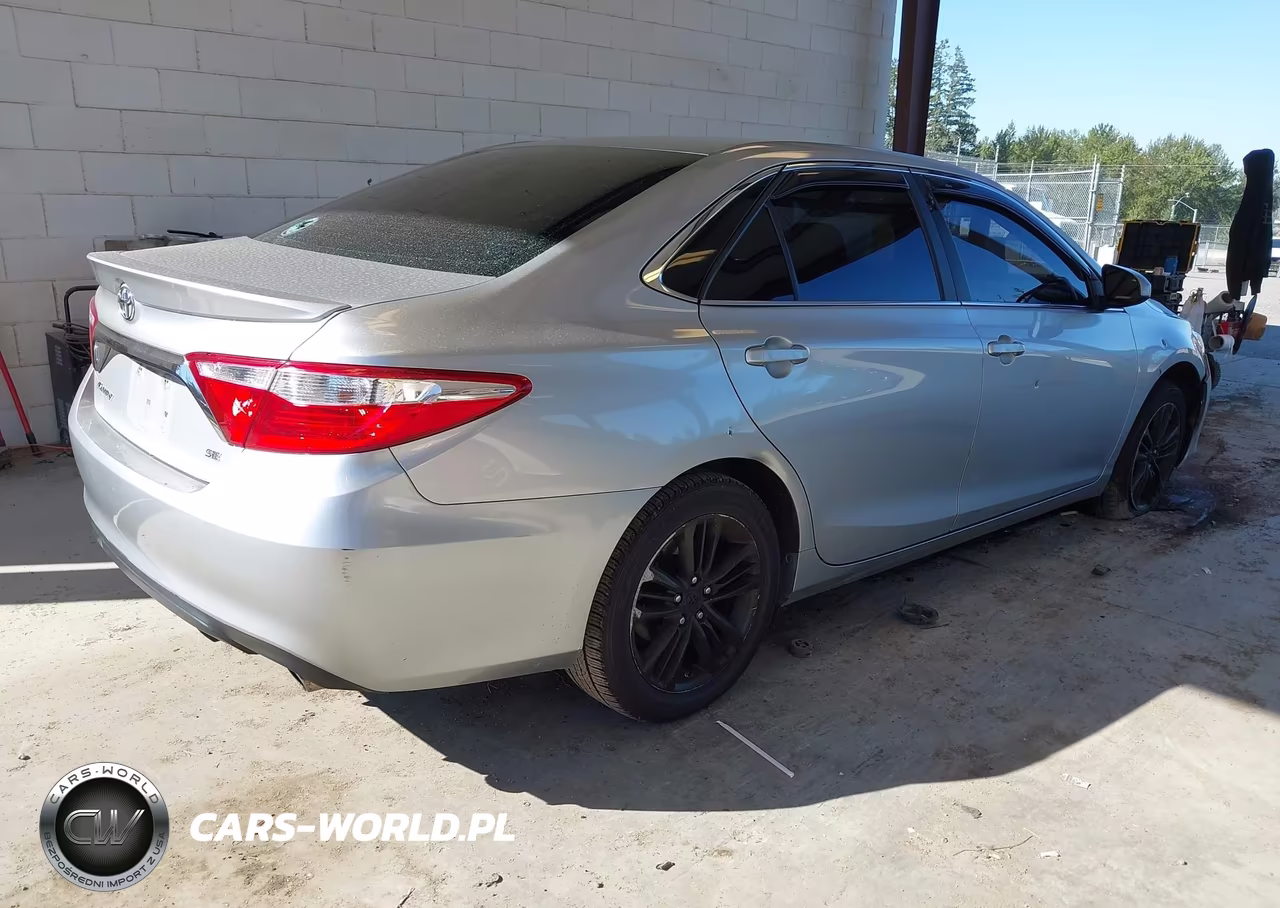 2016 Toyota Camry Se VIN:4T1BF1FK8GU584054 - 4