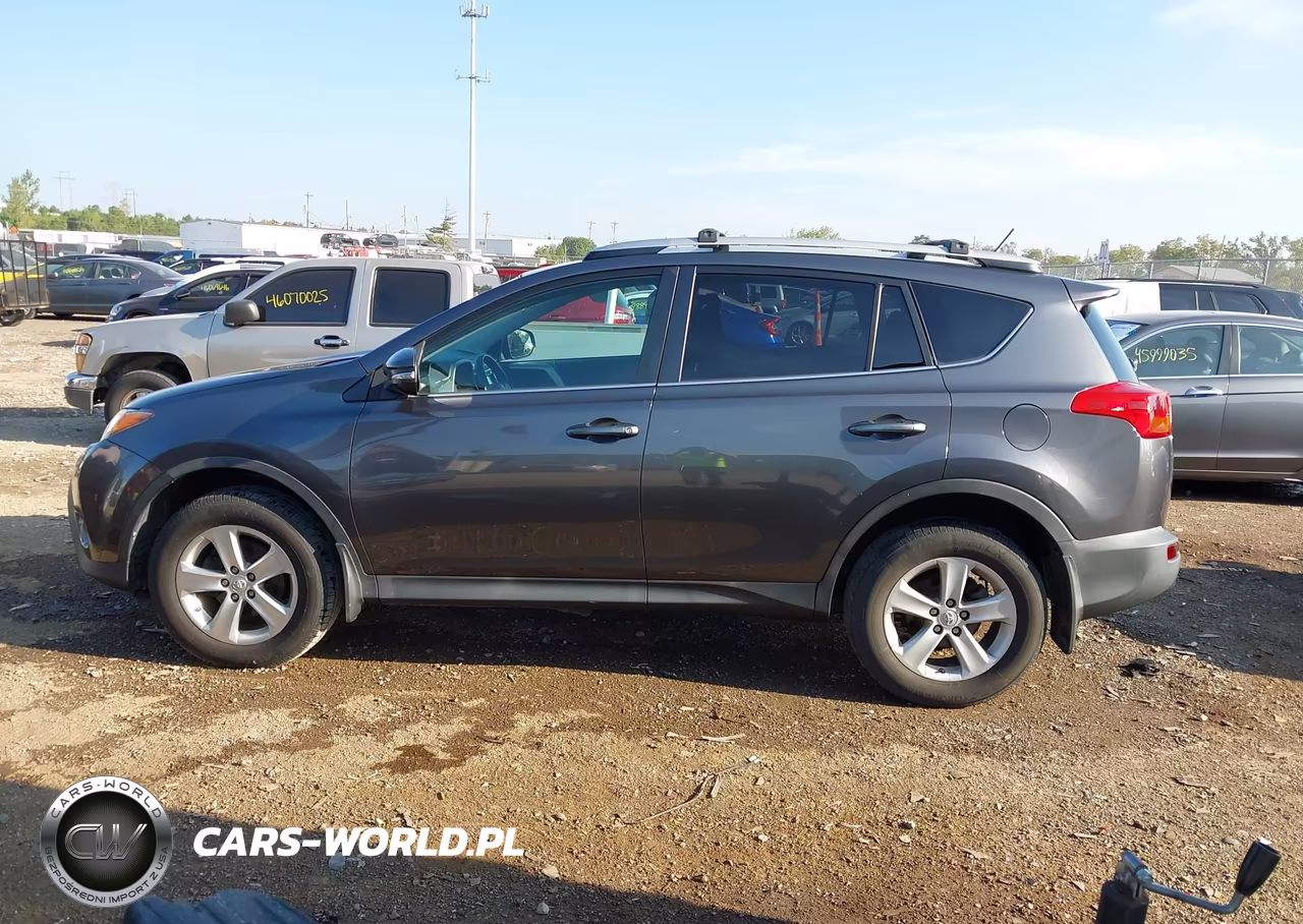 2013 Toyota Rav4 Xle VIN:2T3RFREVXDW021213 - 14