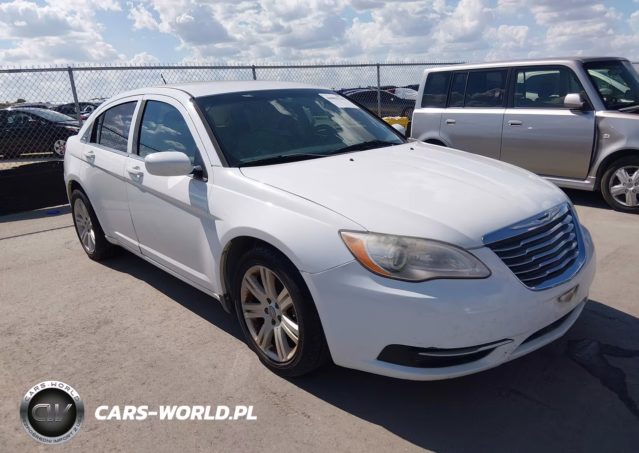 2013 Chrysler 200 Lx – zdjęcie 1 z 12