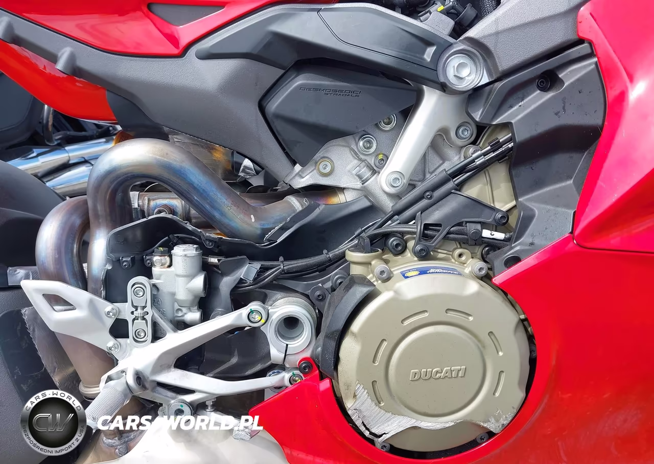 2025 Ducati Panigale V4-V4S VIN:ZDMDAG6W0SB004113 - 8