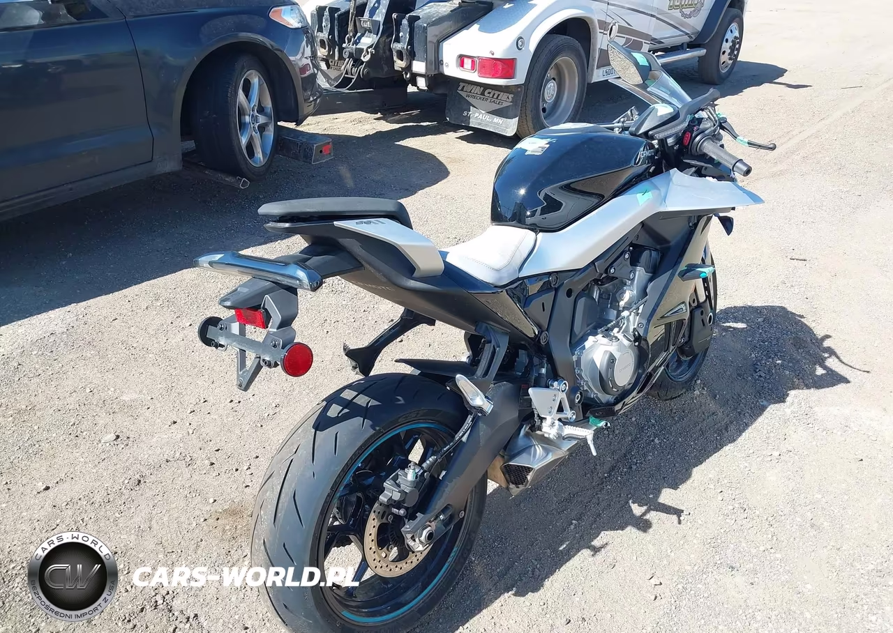 2026 Cf Moto 675Ss VIN:LCEPEVLP7T6003551 - 4