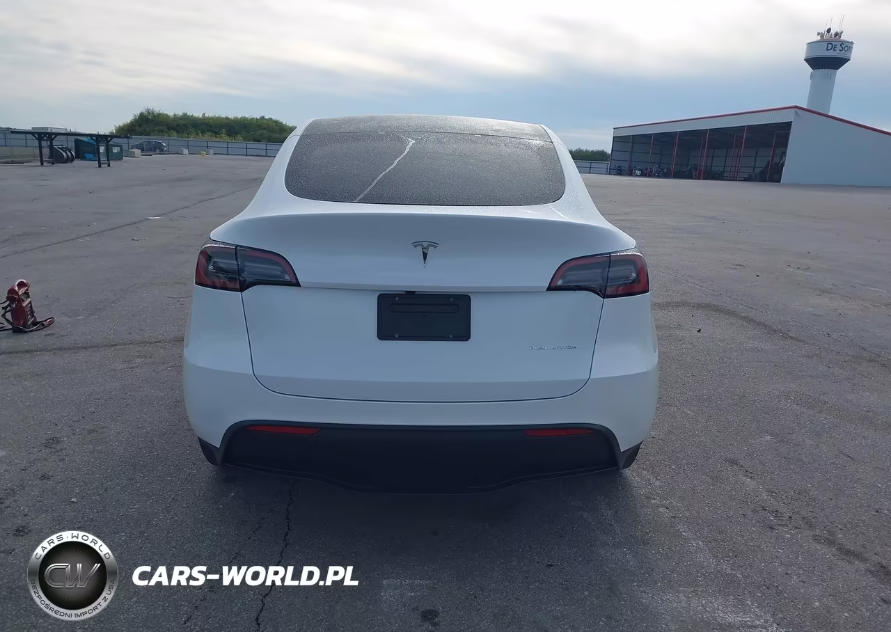 2024 Tesla Model Y Long Range Dual Motor All-Wheel Drive VIN:7SAYGDEE9RF150684 - 16