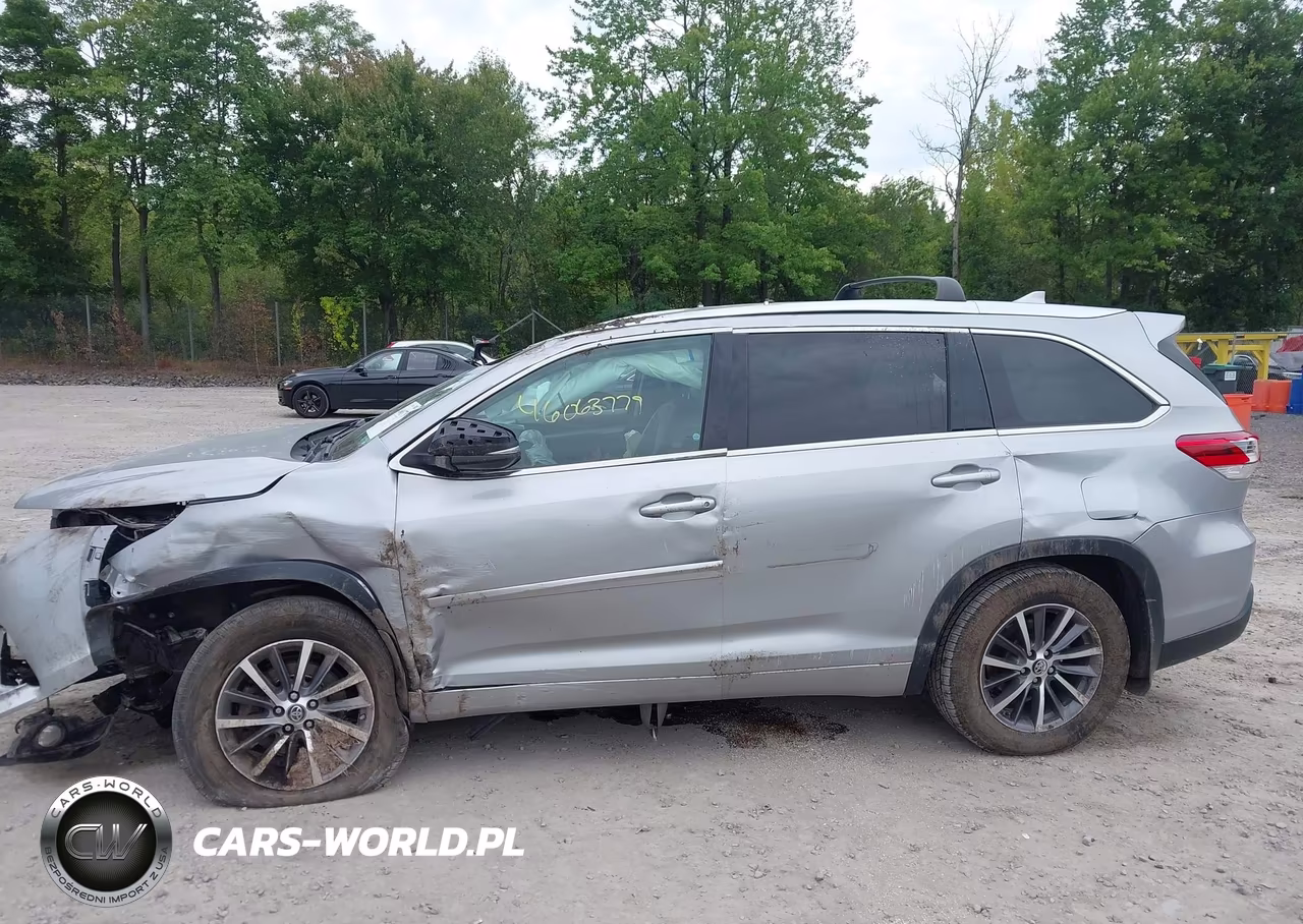 2017 Toyota Highlander Xle VIN:5TDJZRFH2HS433159 - 14