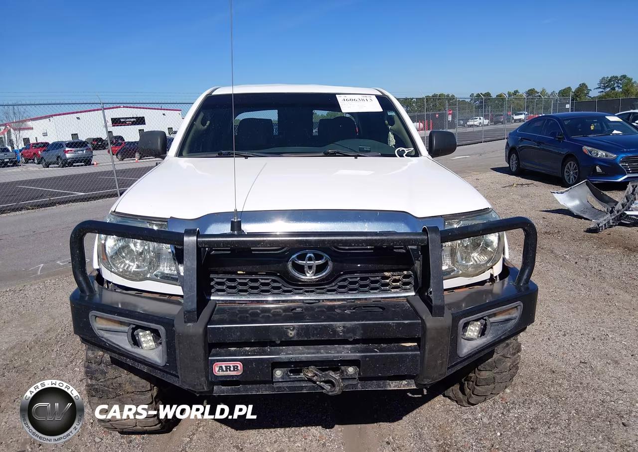 2011 Toyota Tacoma Base V6 VIN:5TFLU4ENXBX003236 - 12