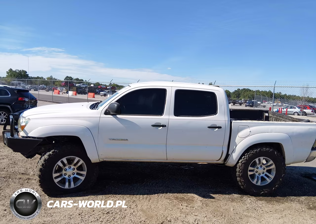 2011 Toyota Tacoma Base V6 VIN:5TFLU4ENXBX003236 - 14