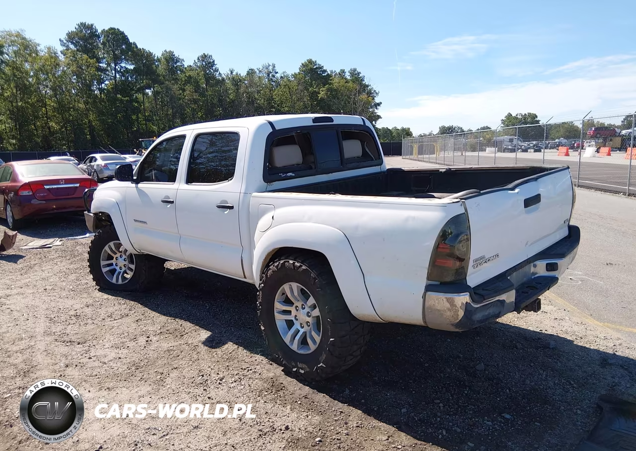 2011 Toyota Tacoma Base V6 VIN:5TFLU4ENXBX003236 - 3