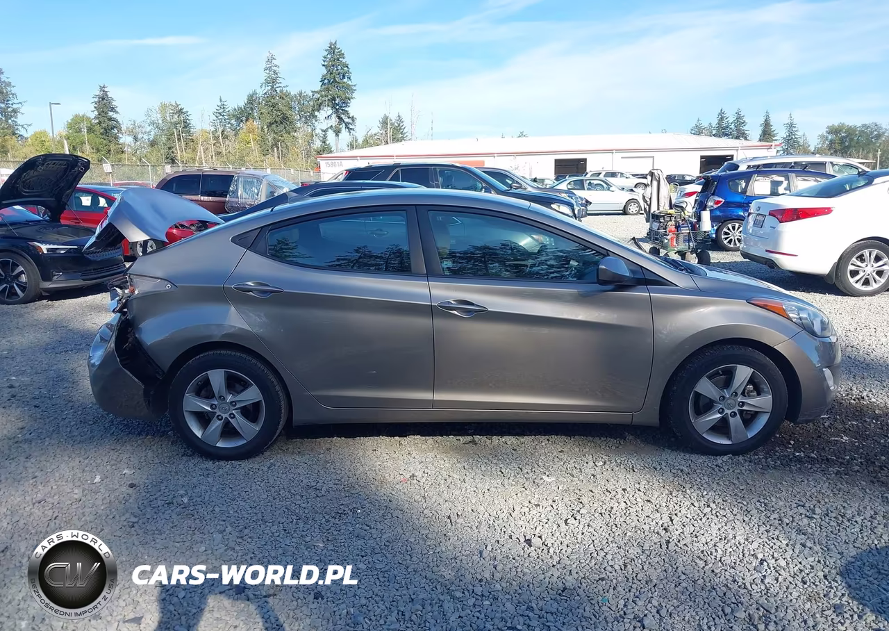 2013 Hyundai Elantra Gls VIN:5NPDH4AE5DH355413 - 14