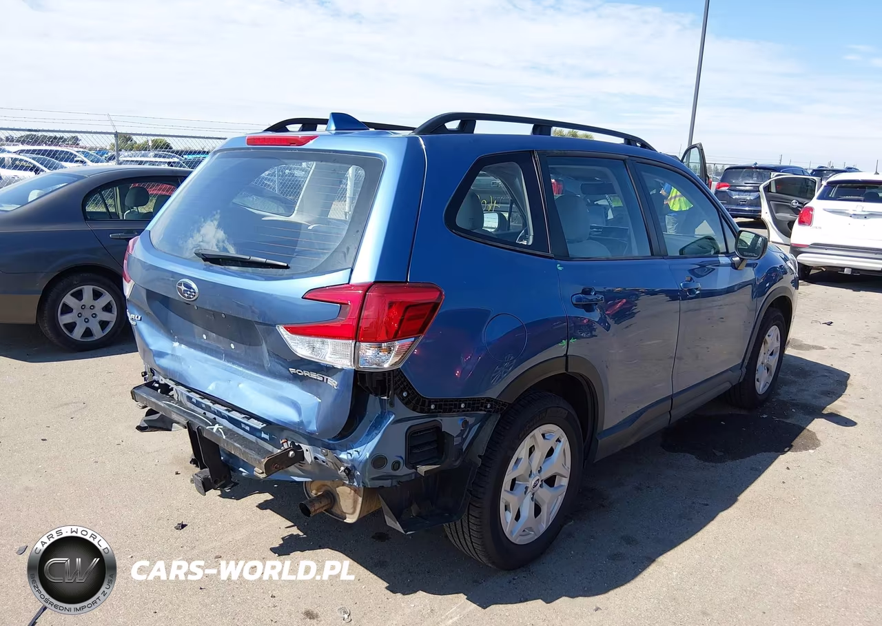2022 Subaru Forester VIN:JF2SKACC3NH485565 - 4
