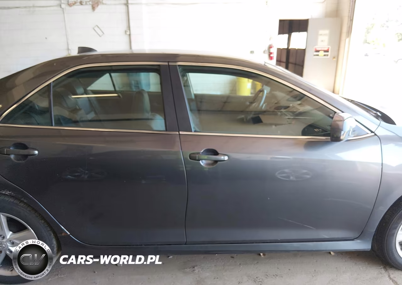 2014 Toyota Camry Se VIN:4T1BF1FK6EU770365 - 13