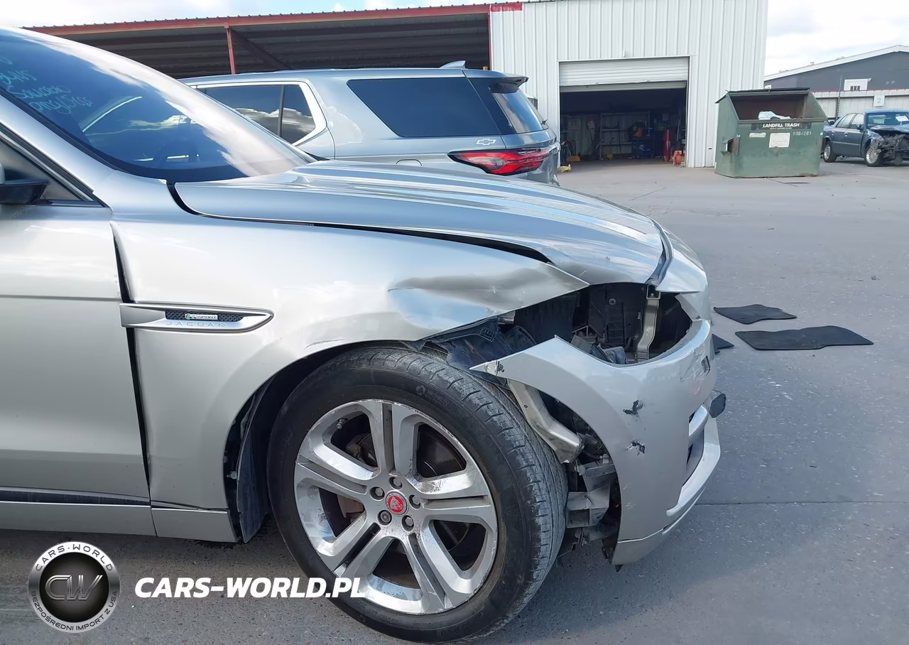 2017 Jaguar F-Pace 35T R-Sport VIN:SADCL2BV4HA094452 - 6