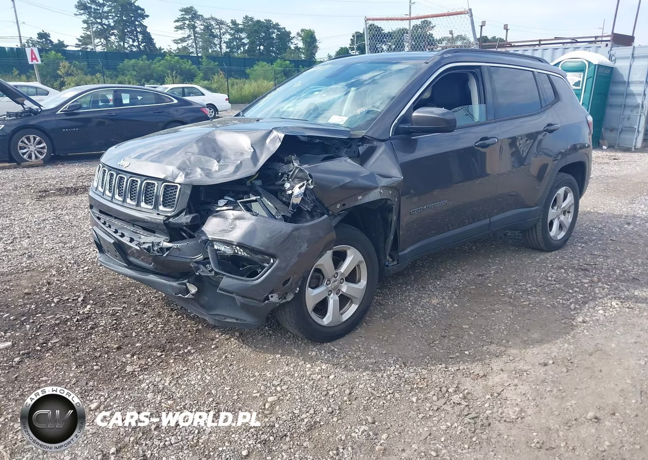 2018 Jeep Compass Latitude 4X4 VIN:3C4NJDBB0JT399053 - 2