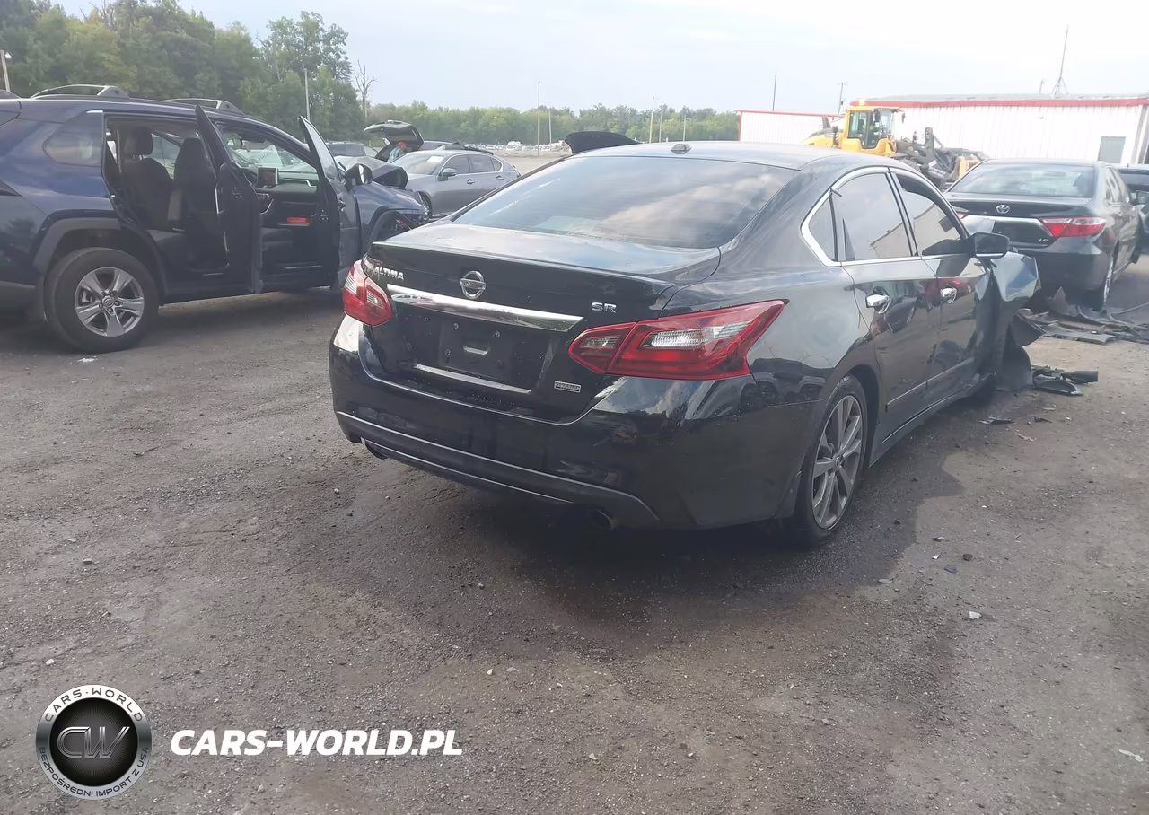2018 Nissan Altima 2.5 Sr VIN:1N4AL3APXJC262168 - 4