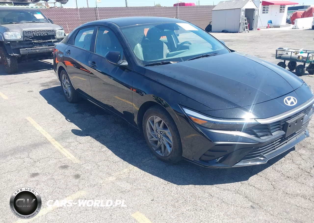 2024 Hyundai Elantra Sel