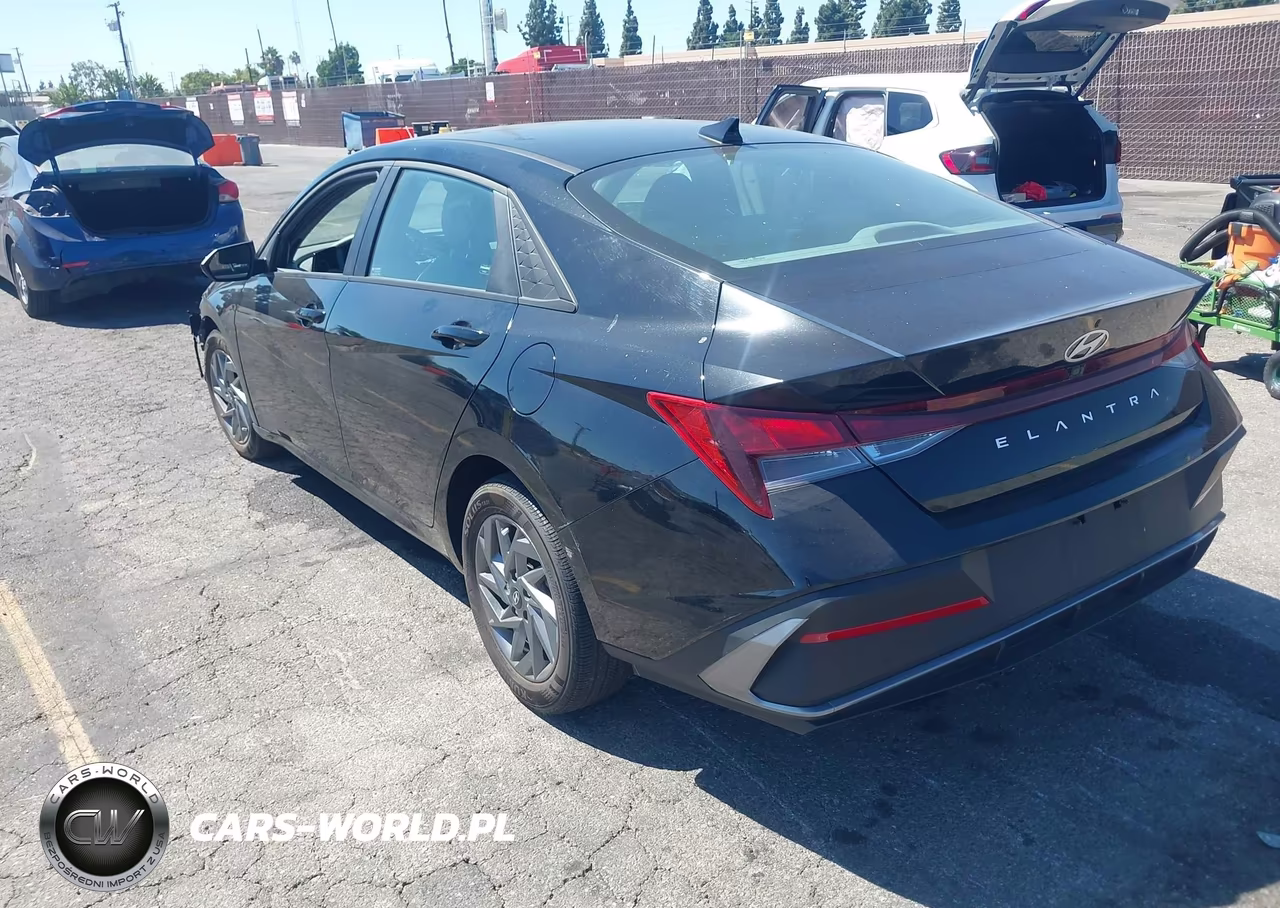 2024 Hyundai Elantra Sel VIN:KMHLM4DG5RU842012 - 3