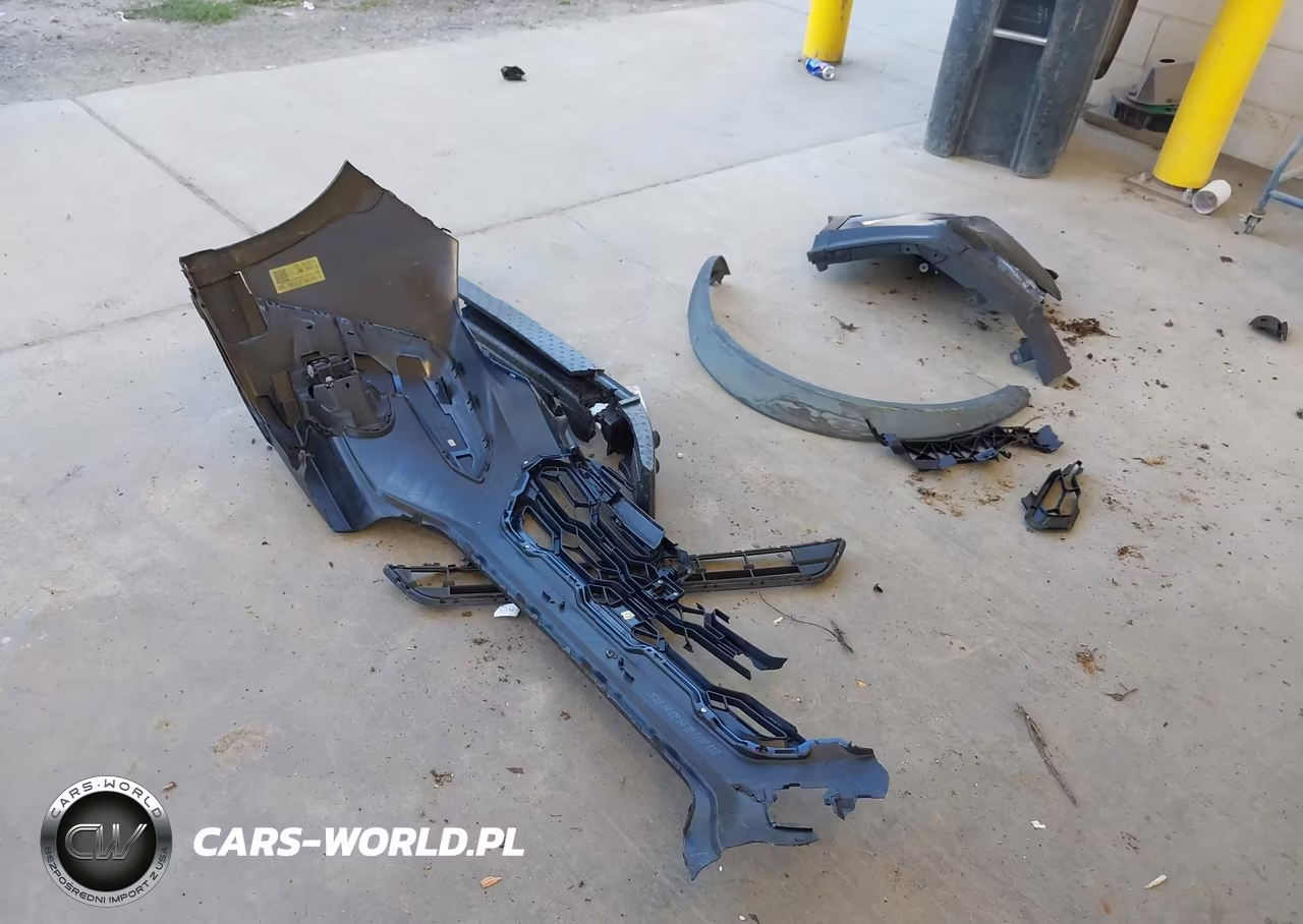 2024 Subaru Crosstrek Premium VIN:JF2GUADC4RH240391 - 12