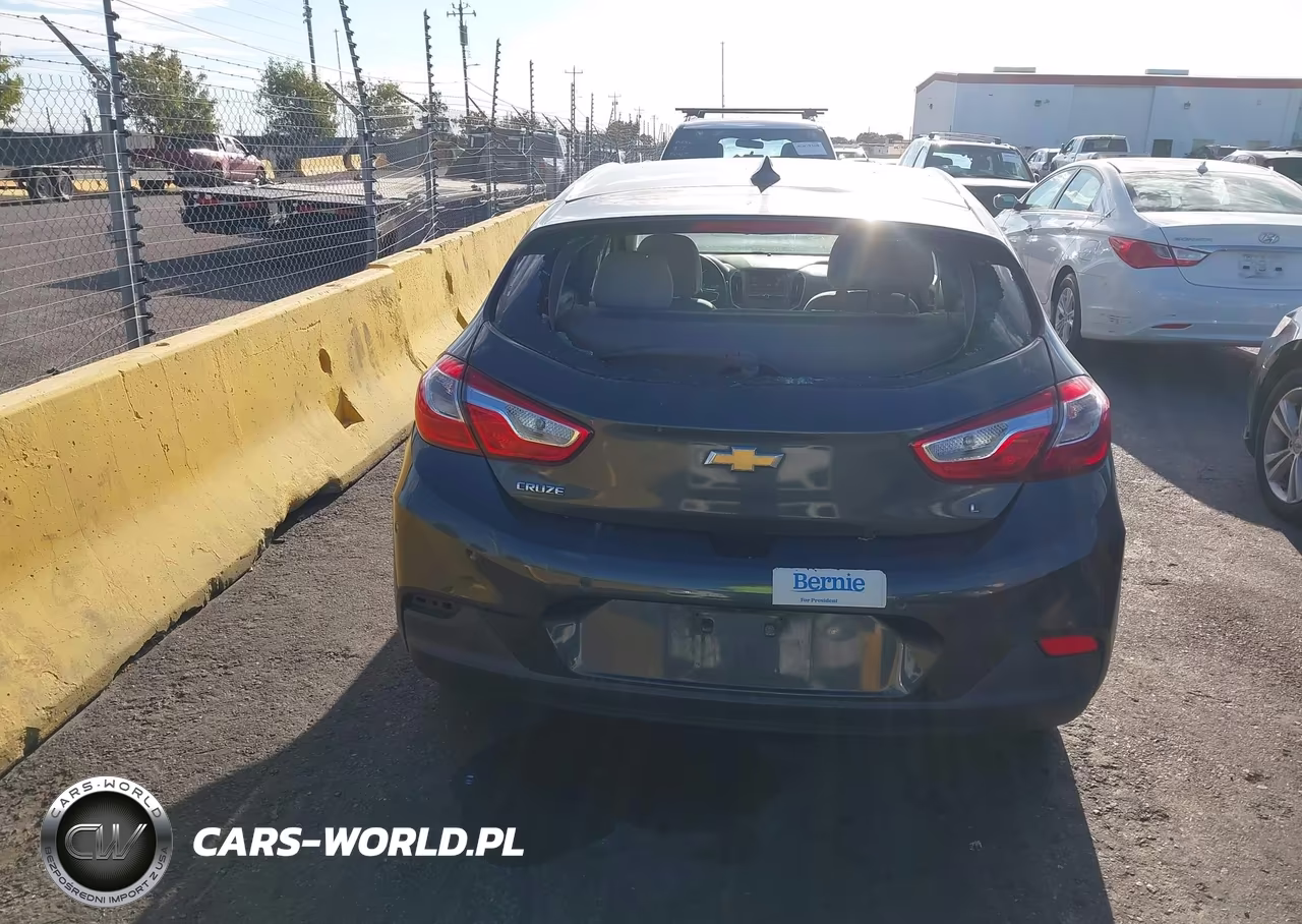2018 Chevrolet Cruze Lt Auto VIN:3G1BE6SM1JS543616 - 16