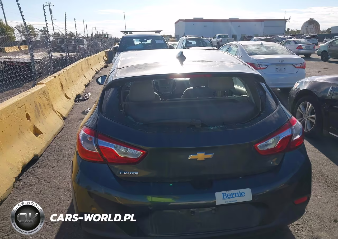 2018 Chevrolet Cruze Lt Auto VIN:3G1BE6SM1JS543616 - 6