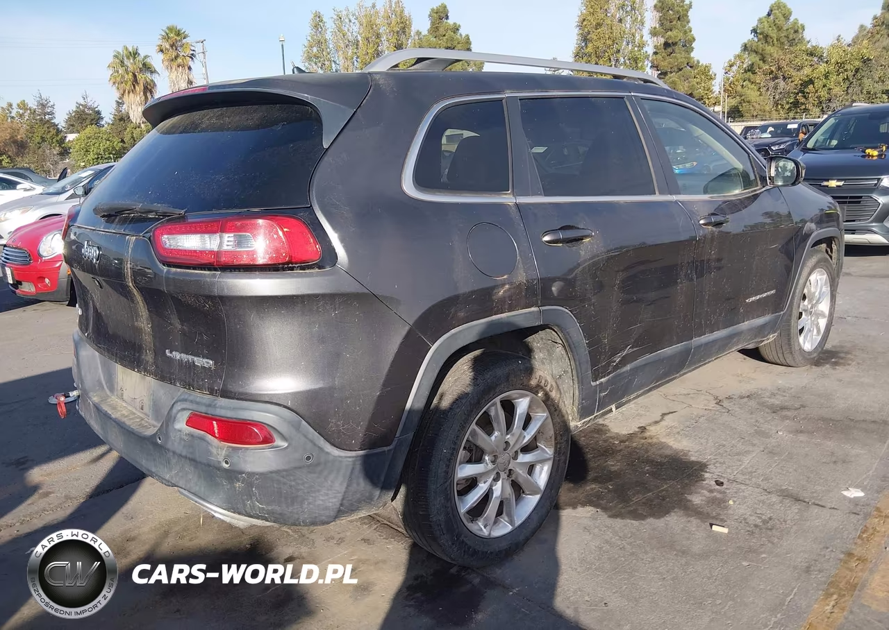 2015 Jeep Cherokee Limited VIN:1C4PJMDSXFW610167 - 4