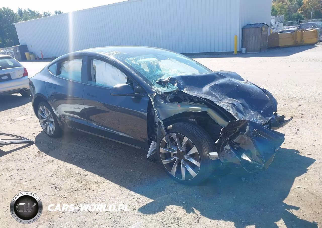 2025 Tesla Model 3 Long Range All-Wheel Drive – zdjęcie 1 z 21
