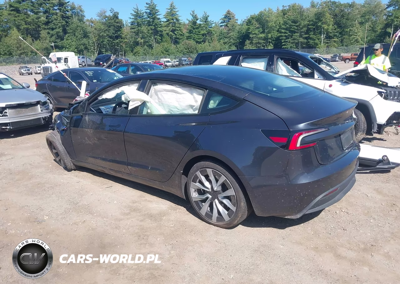 2025 Tesla Model 3 Long Range All-Wheel Drive VIN:5YJ3E1EB4SF979041 - 3