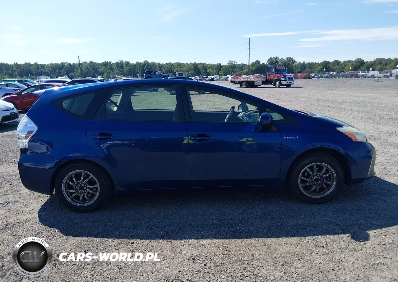 2013 Toyota Prius V Two VIN:JTDZN3EU3D3275498 - 13