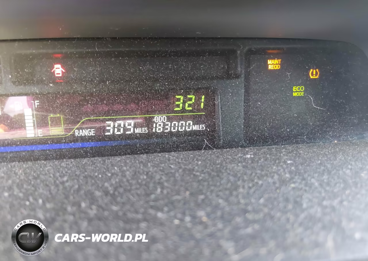 2013 Toyota Prius V Two VIN:JTDZN3EU3D3275498 - 15
