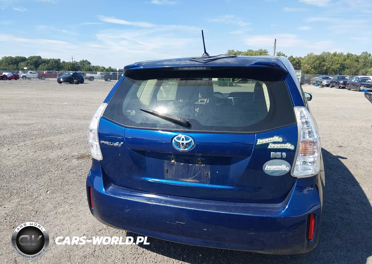 2013 Toyota Prius V Two VIN:JTDZN3EU3D3275498 - 16
