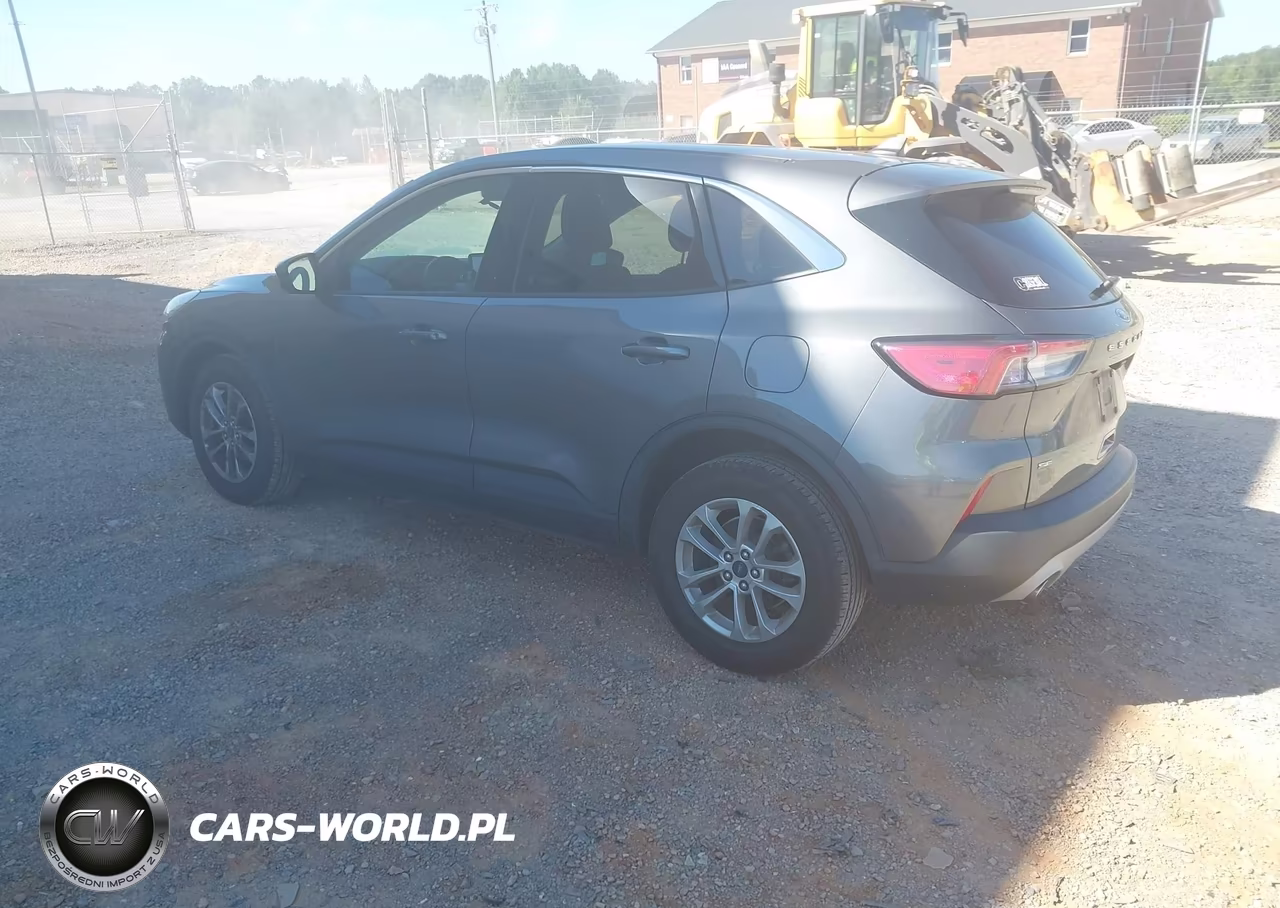 2021 Ford Escape Se VIN:1FMCU0G66MUB33870 - 3