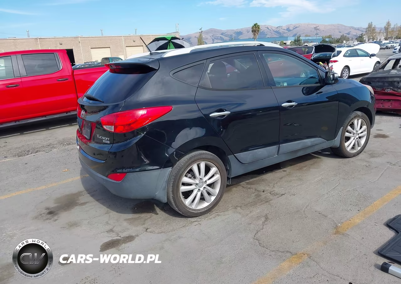 2011 Hyundai Tucson Limited VIN:KM8JU3AC9BU292404 - 4